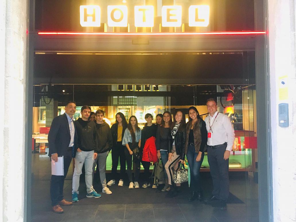 Los estudiantes del Grado en Turismo visitan Hotel Casa Camper