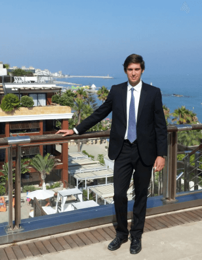 Nicolás Pólit: «hay que estar en continuo proceso de aprendizaje para estar a la altura de las exigencias»